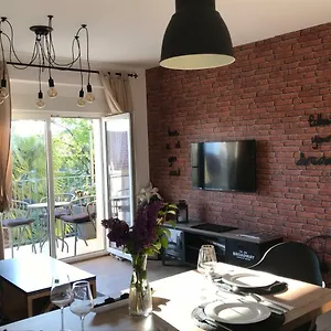  Apartment Ultra